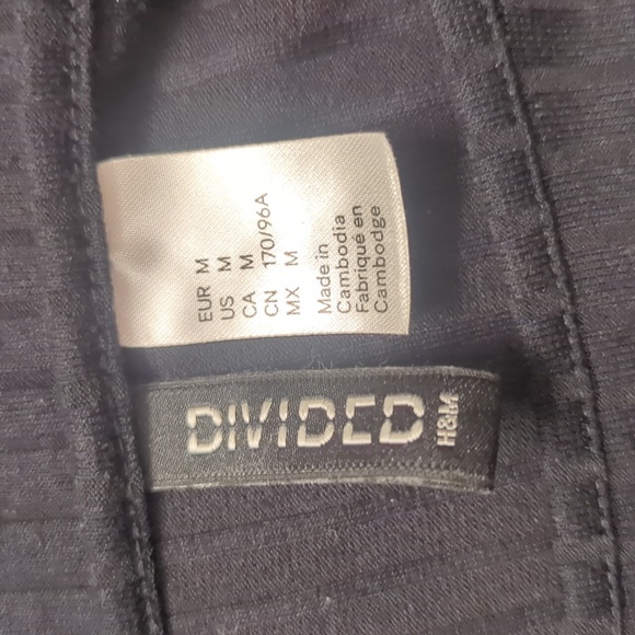 Chic Black Cold Shoulder Top - Picture 6 of 7